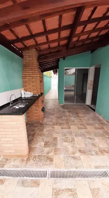 Foto 3 de Casa com 2 quartos à venda, 67m2 em Itanhaem - SP