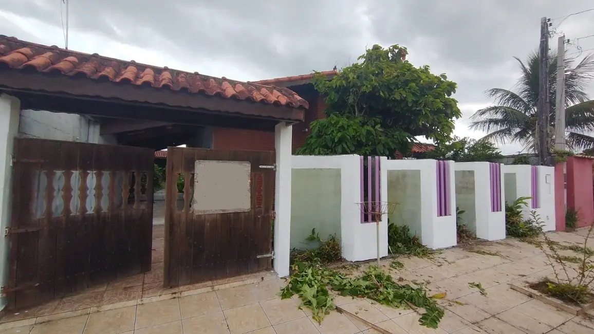 Foto 1 de Casa com 2 quartos à venda, 92m2 em Itanhaem - SP