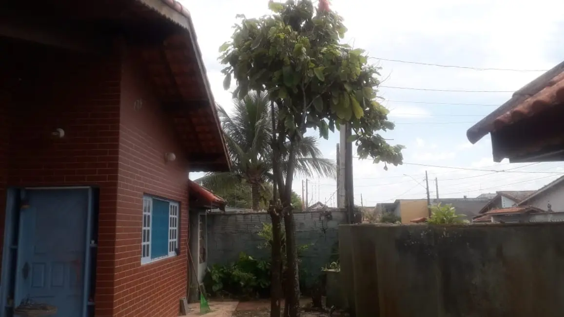 Foto 6 de Casa com 2 quartos à venda, 92m2 em Itanhaem - SP