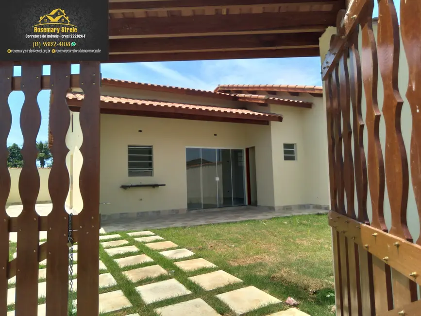 Foto 2 de Casa com 2 quartos à venda, 70m2 em Itanhaem - SP