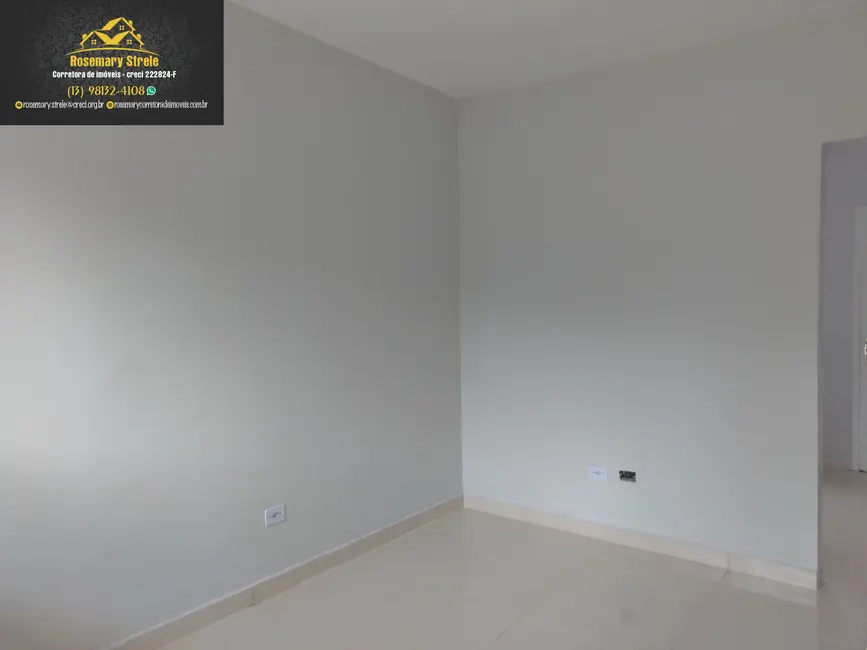 Foto 2 de Casa com 2 quartos à venda, 58m2 em Itanhaem - SP