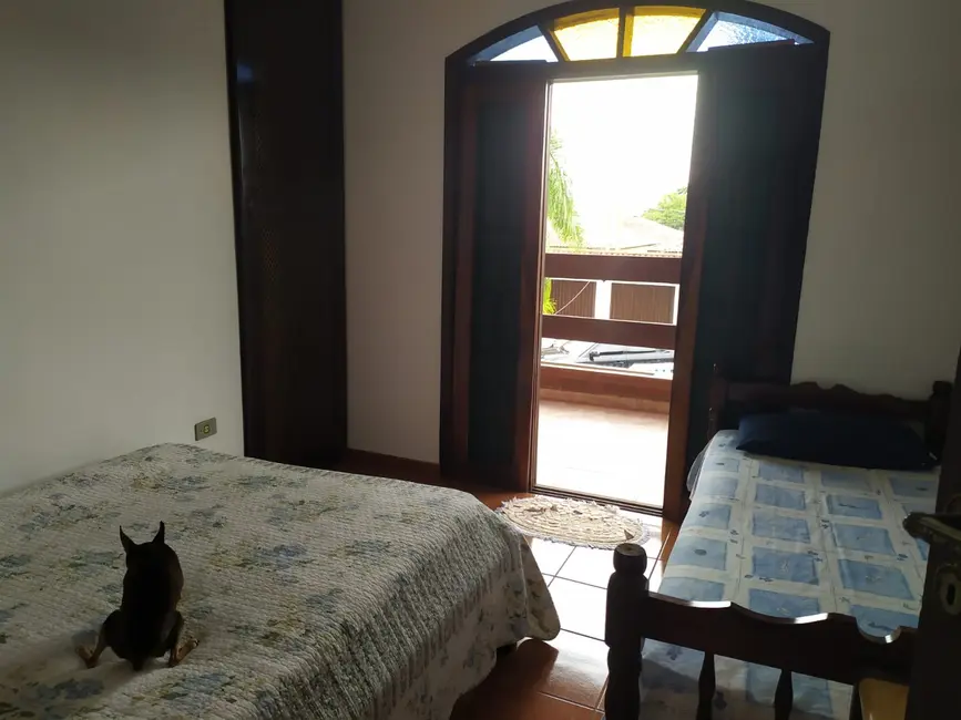 Foto 4 de Casa com 3 quartos à venda, 184m2 em Itanhaem - SP