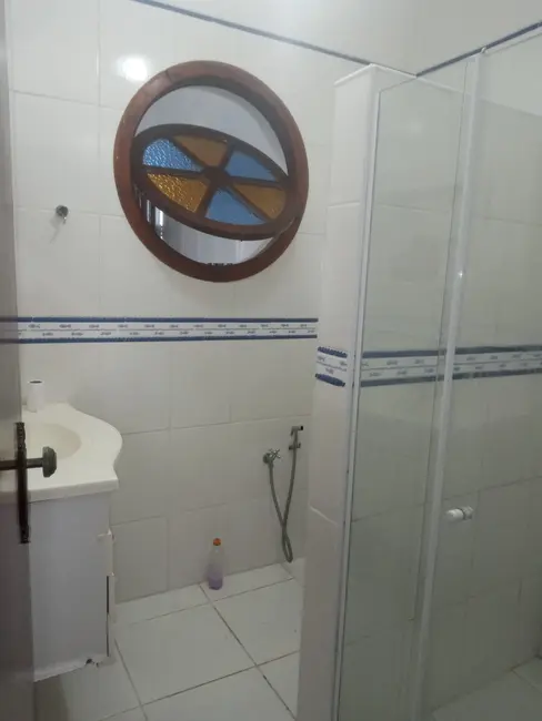 Casa com 3 quartos à venda, 250m2 em Guilhermina, Praia Grande - SP - imagem 5 Foto 5 de Casa com 3 quartos à venda, 250m2 em Guilhermina, Praia Grande - SP