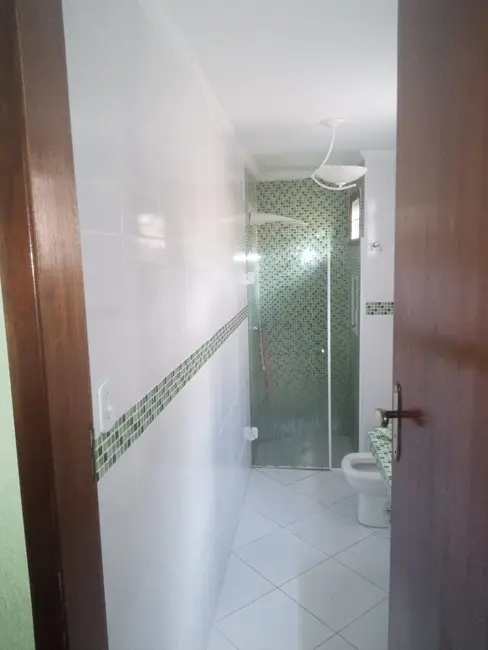 Casa com 3 quartos à venda, 250m2 em Guilhermina, Praia Grande - SP - imagem 9 Foto 9 de Casa com 3 quartos à venda, 250m2 em Guilhermina, Praia Grande - SP