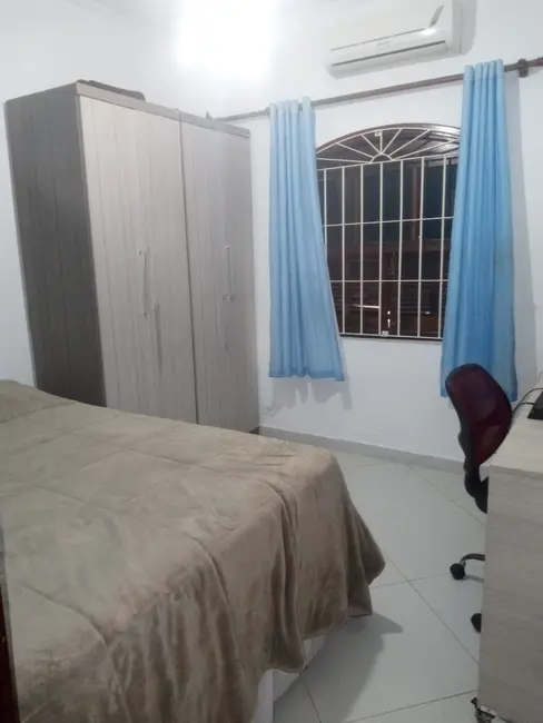 Casa com 3 quartos à venda, 250m2 em Guilhermina, Praia Grande - SP - imagem 7 Foto 7 de Casa com 3 quartos à venda, 250m2 em Guilhermina, Praia Grande - SP