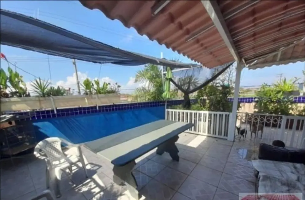 Foto 9 de Casa com 2 quartos à venda, 188m2 em Itanhaem - SP