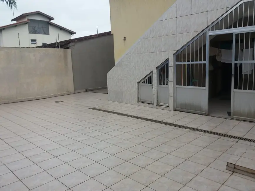 Foto 3 de Casa com 5 quartos à venda, 267m2 em Itanhaem - SP