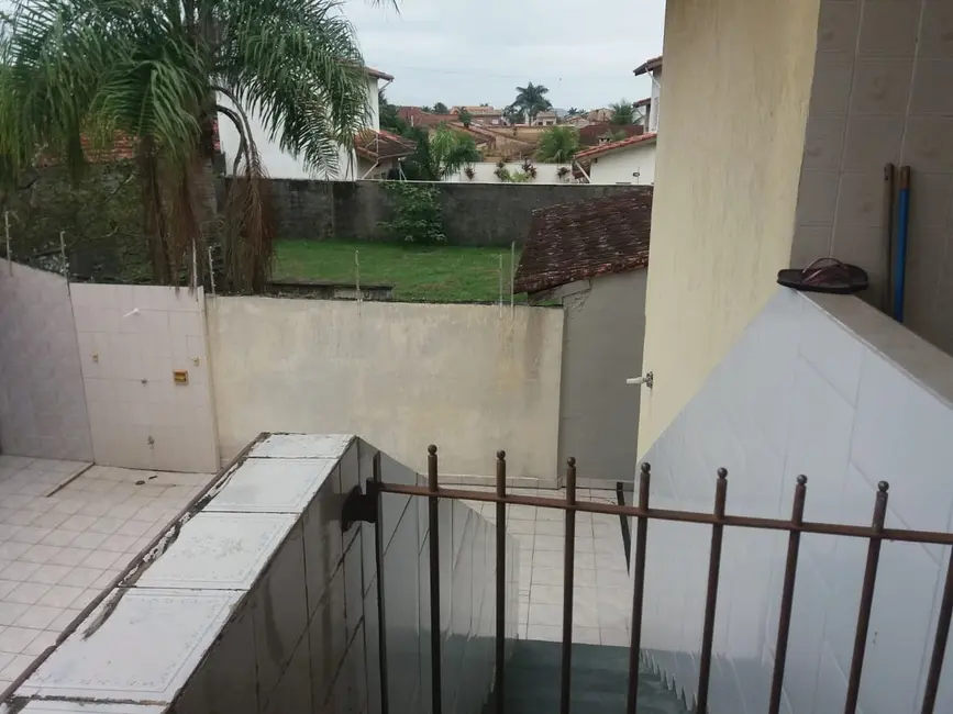Foto 5 de Casa com 5 quartos à venda, 267m2 em Itanhaem - SP