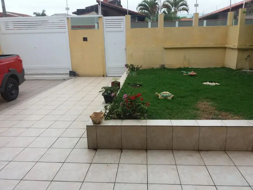 Foto 1 de Casa com 5 quartos à venda, 267m2 em Itanhaem - SP