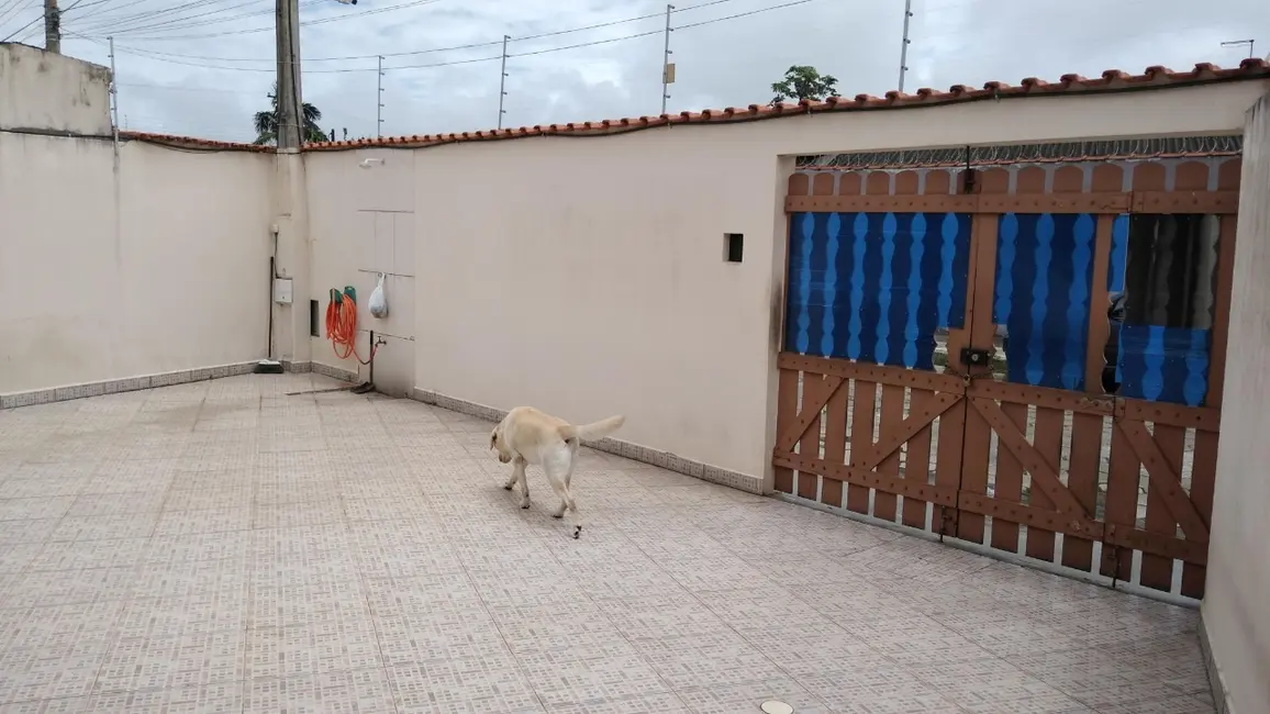 Foto 3 de Casa com 2 quartos à venda, 55m2 em Itanhaem - SP
