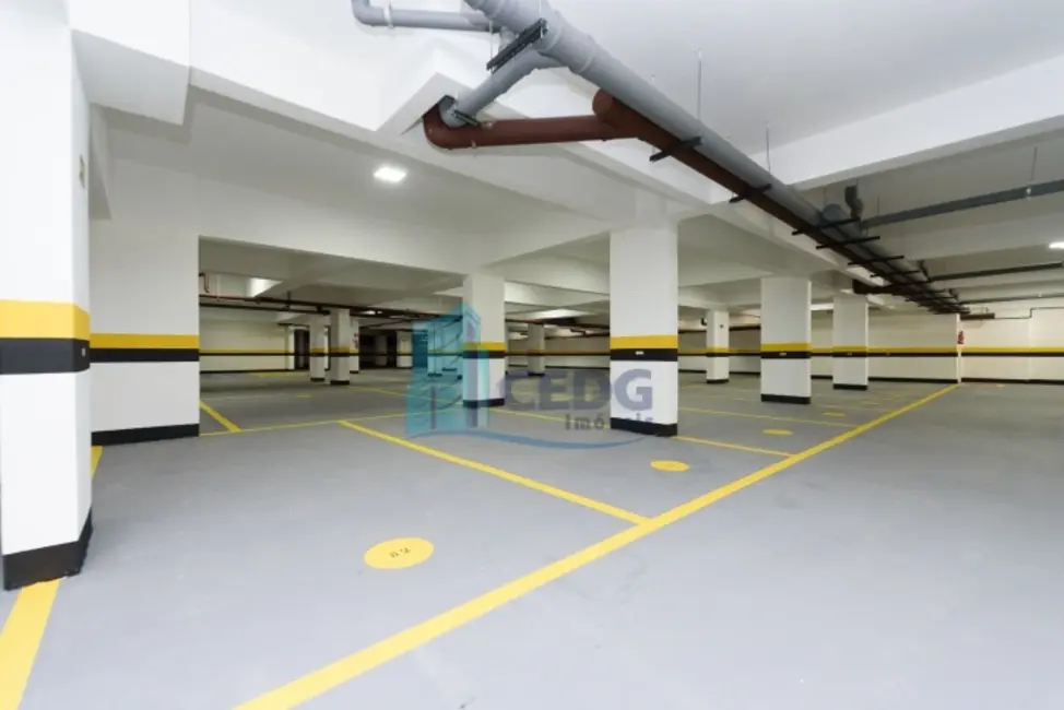 Apartamento com 3 quartos à venda, 77m2 em Mercês, Curitiba - PR - imagem 6 Foto 6 de Apartamento com 3 quartos à venda, 77m2 em Mercês, Curitiba - PR