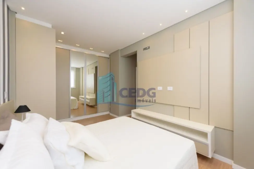 Apartamento com 3 quartos à venda, 77m2 em Mercês, Curitiba - PR - imagem 7 Foto 7 de Apartamento com 3 quartos à venda, 77m2 em Mercês, Curitiba - PR