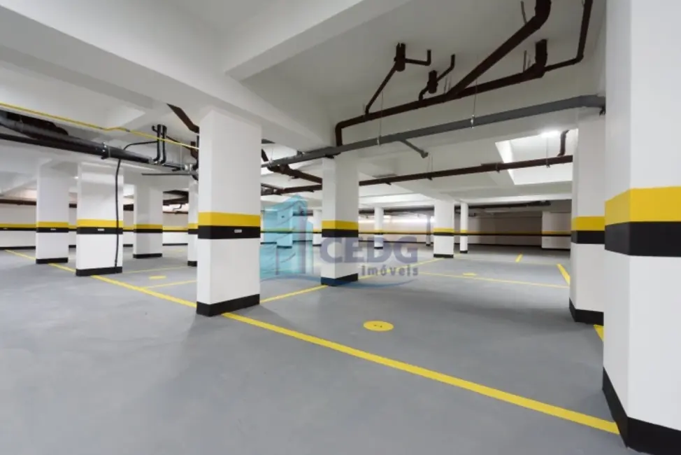 Apartamento com 3 quartos à venda, 77m2 em Mercês, Curitiba - PR - imagem 5 Foto 5 de Apartamento com 3 quartos à venda, 77m2 em Mercês, Curitiba - PR