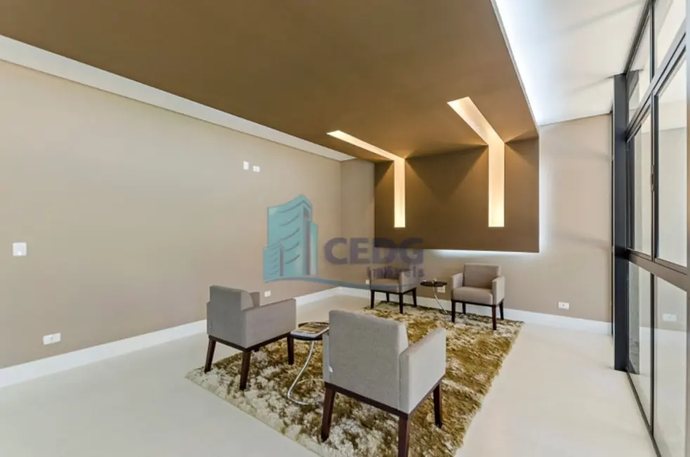 Apartamento com 3 quartos à venda, 56m2 em Santo Inácio, Curitiba - PR - imagem 4 Foto 4 de Apartamento com 3 quartos à venda, 56m2 em Santo Inácio, Curitiba - PR