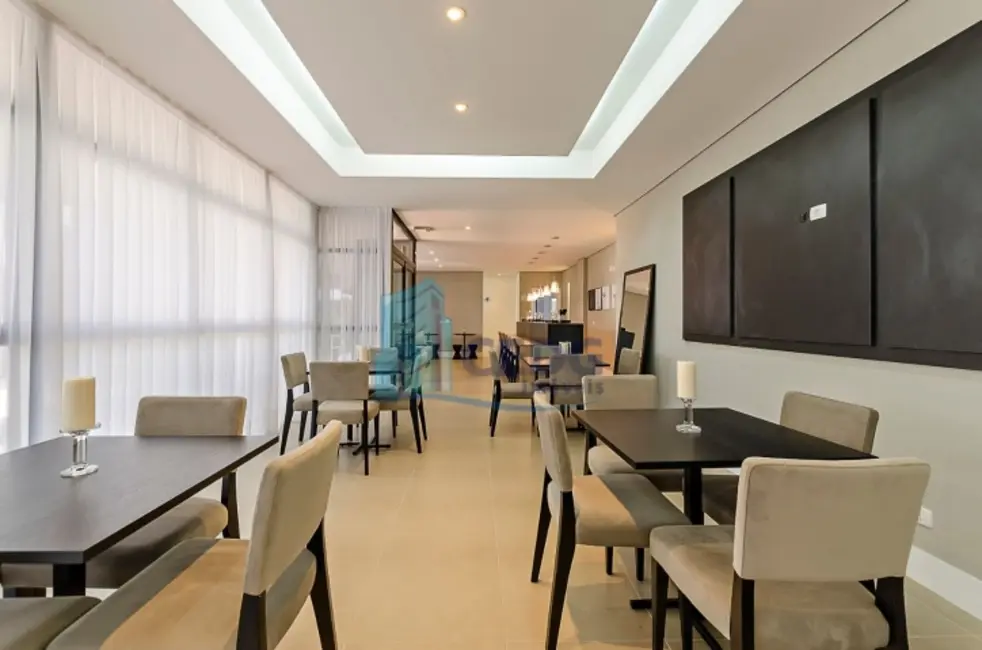 Apartamento com 3 quartos à venda, 56m2 em Santo Inácio, Curitiba - PR - imagem 9 Foto 9 de Apartamento com 3 quartos à venda, 56m2 em Santo Inácio, Curitiba - PR