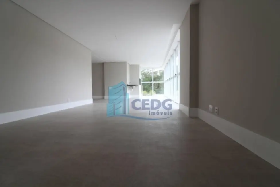 Foto 9 de Apartamento com 3 quartos à venda, 176m2 em Cabral, Curitiba - PR