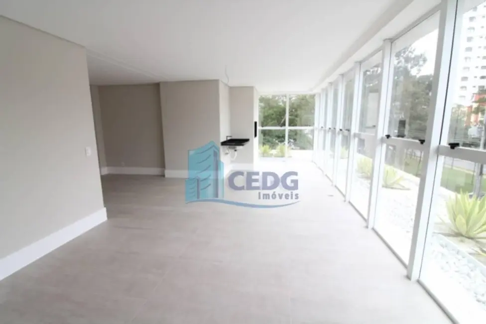 Foto 4 de Apartamento com 3 quartos à venda, 176m2 em Cabral, Curitiba - PR