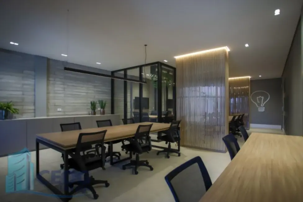 Foto 4 de Apartamento com 2 quartos à venda, 72m2 em Centro, Curitiba - PR