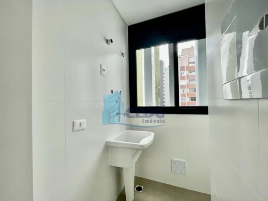 Apartamento com 3 quartos à venda, 144m2 em Bigorrilho, Curitiba - PR - imagem 7 Foto 7 de Apartamento com 3 quartos à venda, 144m2 em Bigorrilho, Curitiba - PR