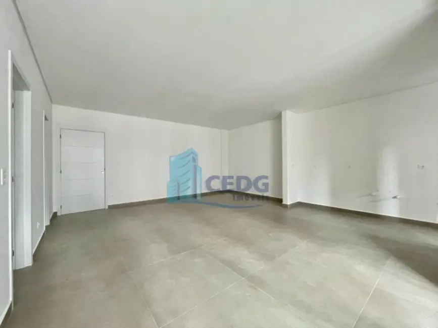 Apartamento com 3 quartos à venda, 144m2 em Bigorrilho, Curitiba - PR - imagem 6 Foto 6 de Apartamento com 3 quartos à venda, 144m2 em Bigorrilho, Curitiba - PR