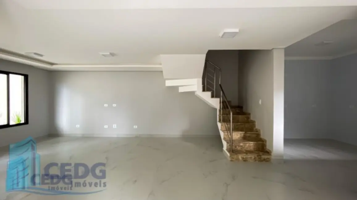 Casa com 3 quartos à venda, 143m2 em Boqueirão, Curitiba - PR - imagem 5 Foto 5 de Casa com 3 quartos à venda, 143m2 em Boqueirão, Curitiba - PR