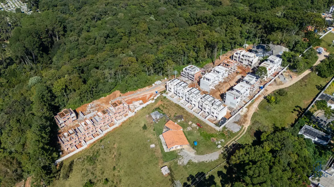 Casa com 3 quartos à venda, 133m2 em Santa Cândida, Curitiba - PR - imagem 1 Foto 1 de Casa com 3 quartos à venda, 133m2 em Santa Cândida, Curitiba - PR