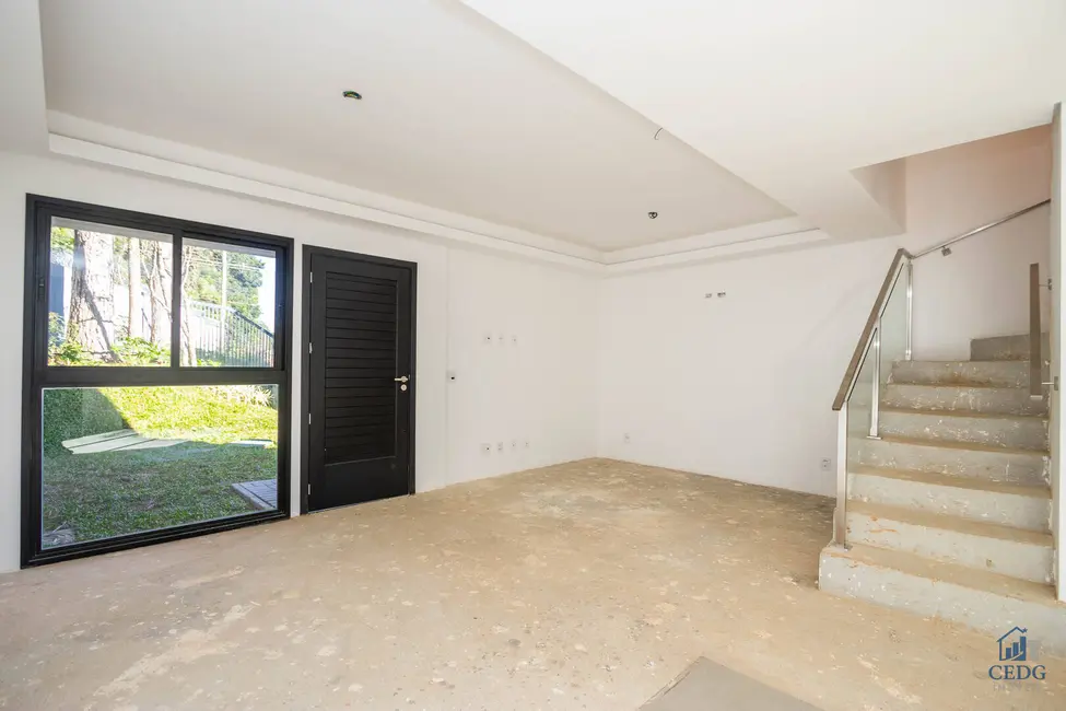 Casa com 3 quartos à venda, 133m2 em Santa Cândida, Curitiba - PR - imagem 7 Foto 7 de Casa com 3 quartos à venda, 133m2 em Santa Cândida, Curitiba - PR