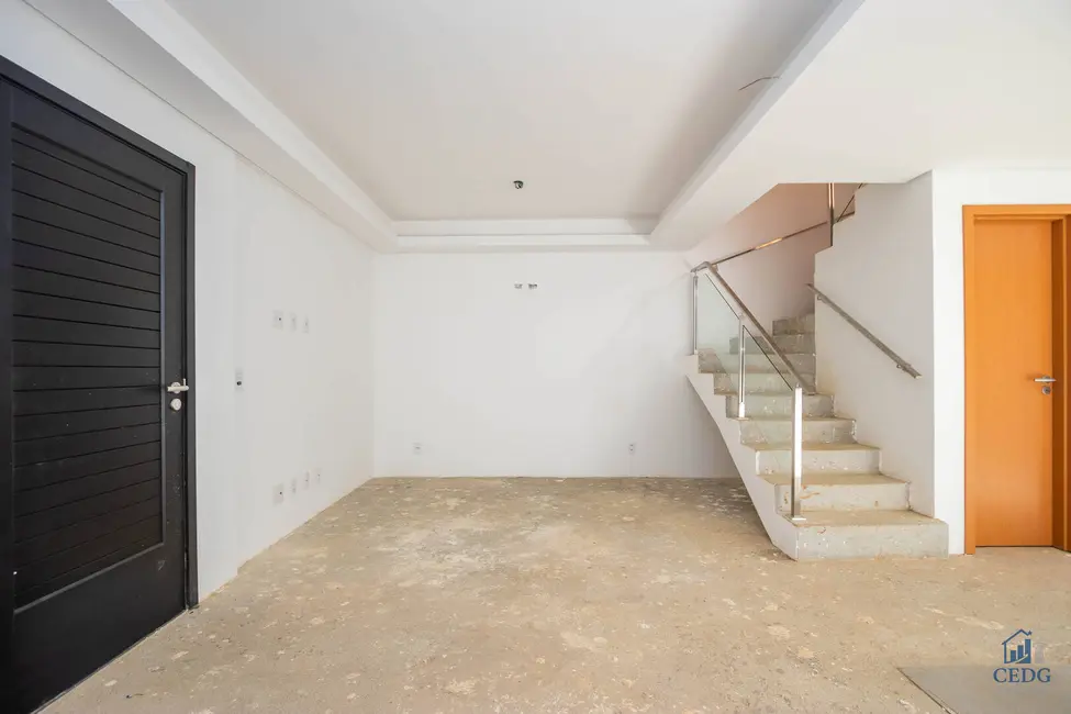 Casa com 3 quartos à venda, 133m2 em Santa Cândida, Curitiba - PR - imagem 8 Foto 8 de Casa com 3 quartos à venda, 133m2 em Santa Cândida, Curitiba - PR