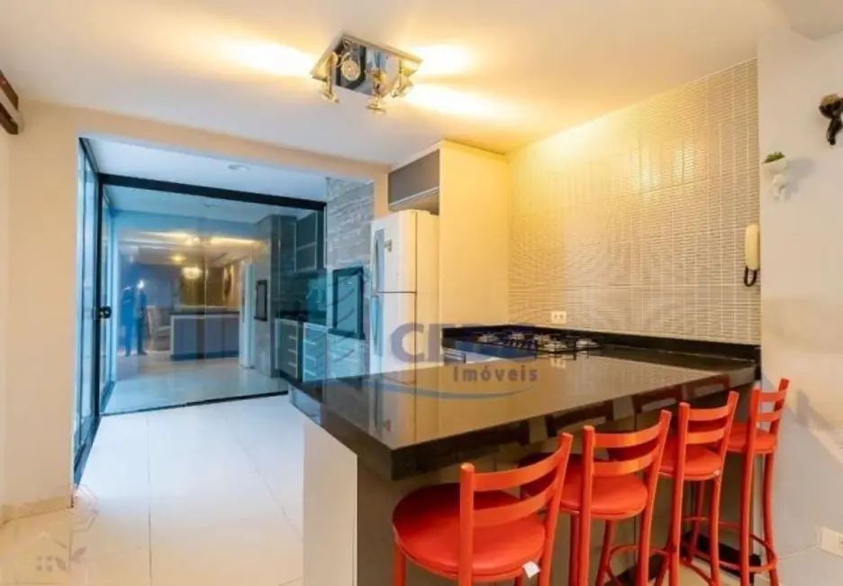 Casa com 3 quartos à venda, 130m2 em Jardim das Américas, Curitiba - PR - imagem 9 Foto 9 de Casa com 3 quartos à venda, 130m2 em Jardim das Américas, Curitiba - PR