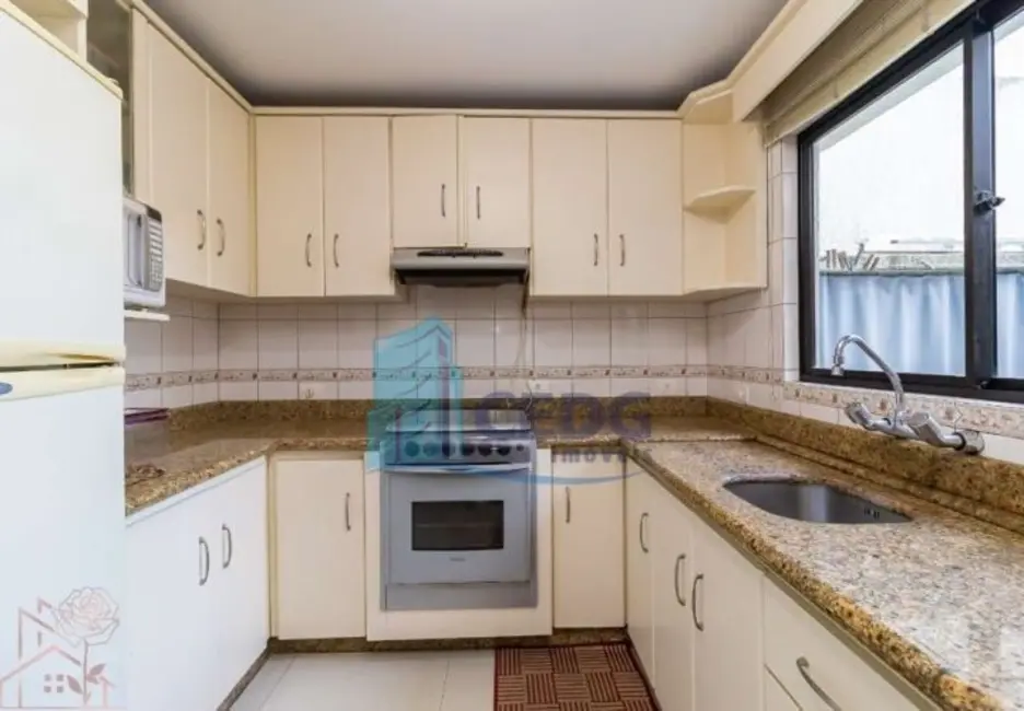 Casa com 3 quartos à venda, 130m2 em Jardim das Américas, Curitiba - PR - imagem 4 Foto 4 de Casa com 3 quartos à venda, 130m2 em Jardim das Américas, Curitiba - PR