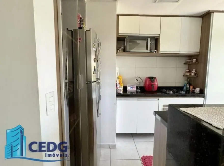 Apartamento com 2 quartos à venda, 59m2 em Capão Raso, Curitiba - PR - imagem 4 Foto 4 de Apartamento com 2 quartos à venda, 59m2 em Capão Raso, Curitiba - PR