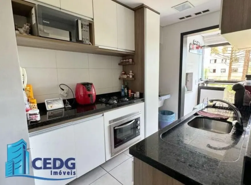 Apartamento com 2 quartos à venda, 59m2 em Capão Raso, Curitiba - PR - imagem 5 Foto 5 de Apartamento com 2 quartos à venda, 59m2 em Capão Raso, Curitiba - PR