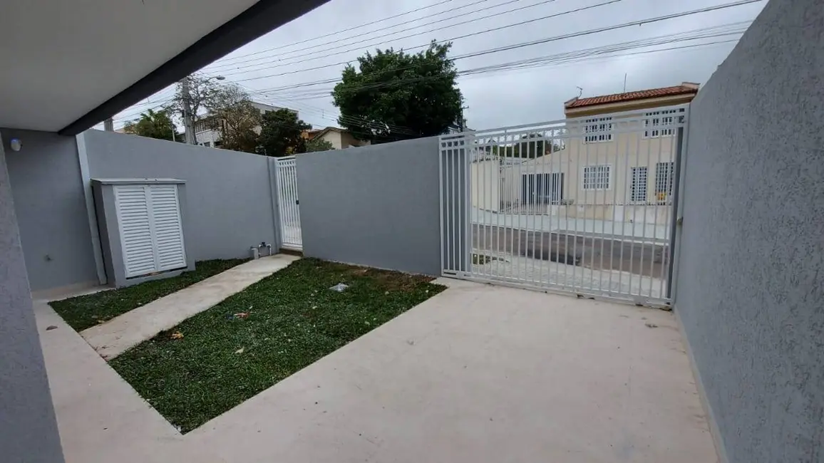 Foto 2 de Casa com 3 quartos à venda, 141m2 em Uberaba, Curitiba - PR