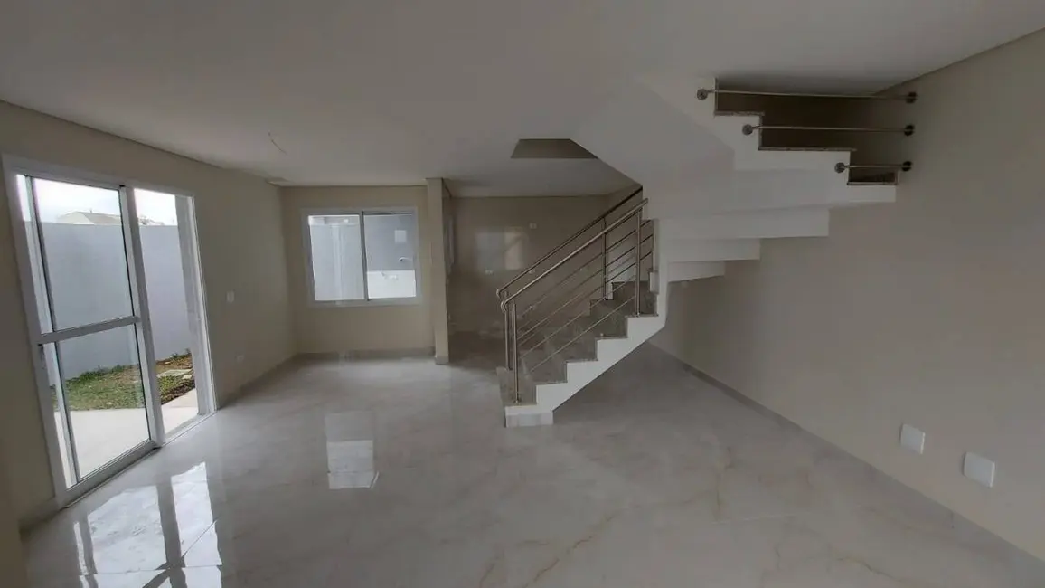 Foto 3 de Casa com 3 quartos à venda, 141m2 em Uberaba, Curitiba - PR