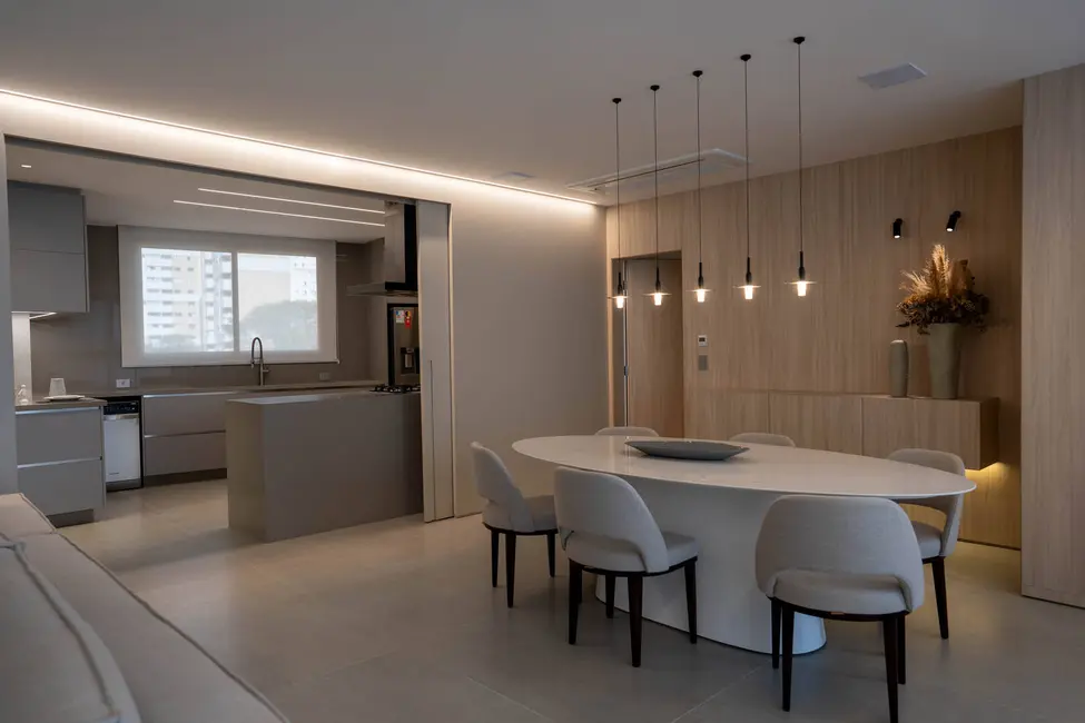 Foto 3 de Apartamento com 3 quartos à venda, 244m2 em Água Verde, Curitiba - PR