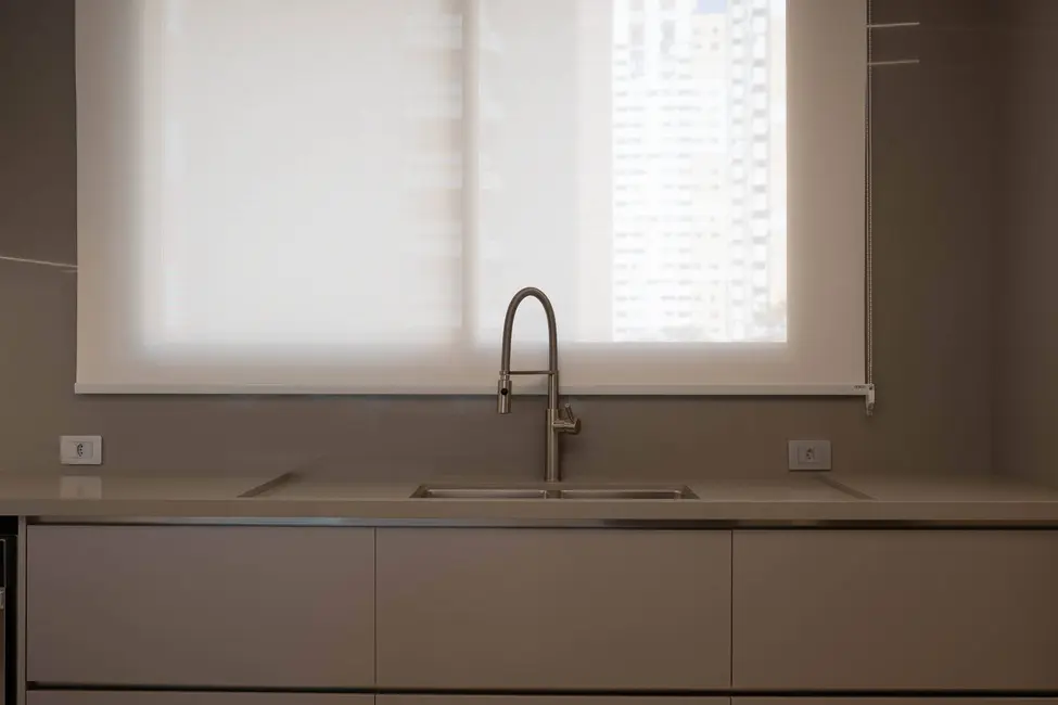 Foto 4 de Apartamento com 3 quartos à venda, 244m2 em Água Verde, Curitiba - PR