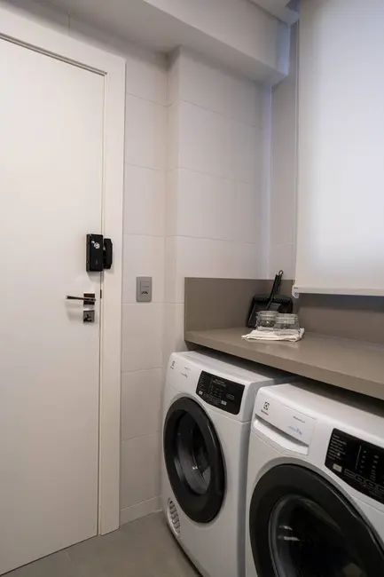 Foto 7 de Apartamento com 3 quartos à venda, 244m2 em Água Verde, Curitiba - PR