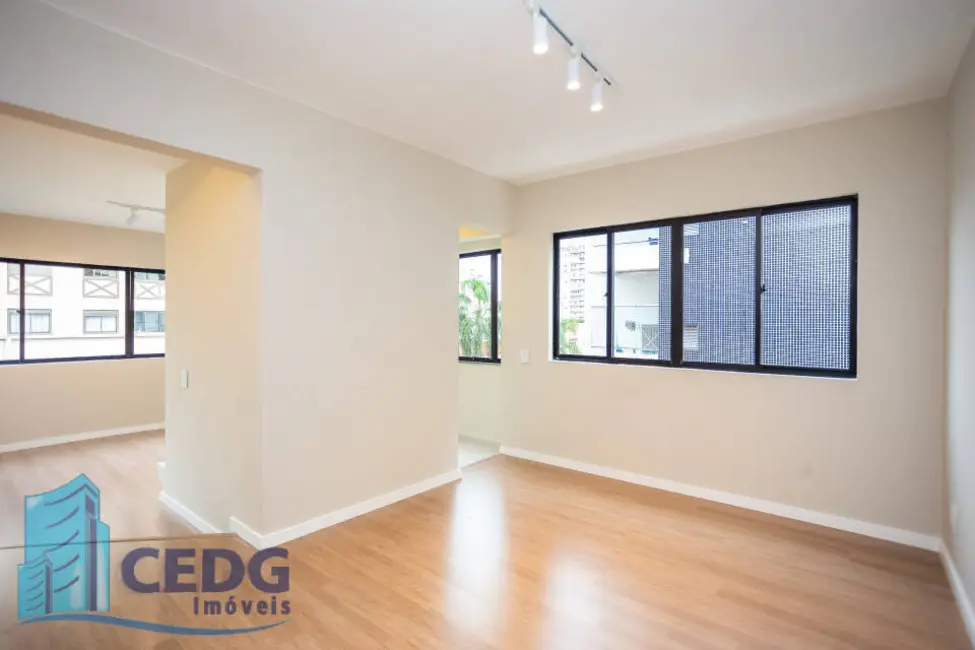 Foto 5 de Apartamento com 3 quartos à venda, 109m2 em Capão Raso, Curitiba - PR