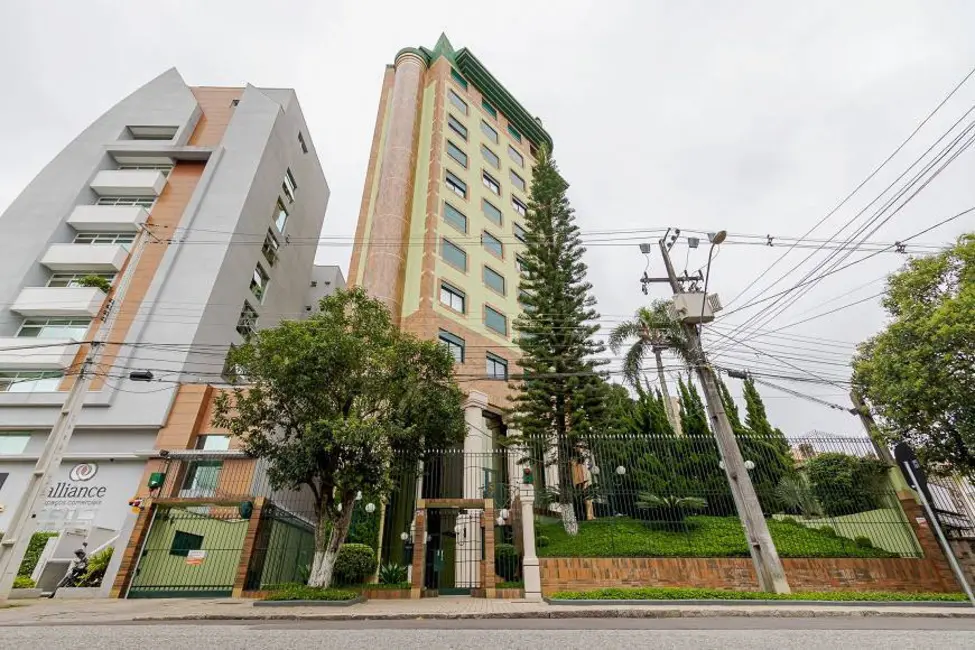 Foto 1 de Apartamento com 3 quartos à venda, 149m2 em Centro, Curitiba - PR