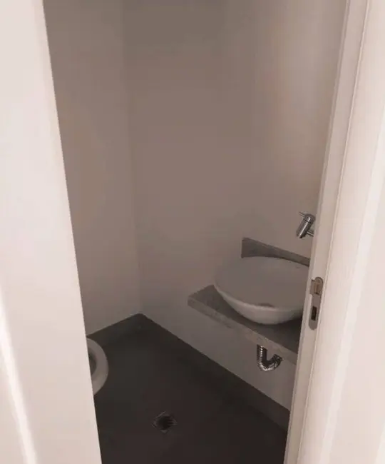 Sala Comercial à venda, 29m2 em Centro, Curitiba - PR - imagem 6 Foto 6 de Sala Comercial à venda, 29m2 em Centro, Curitiba - PR