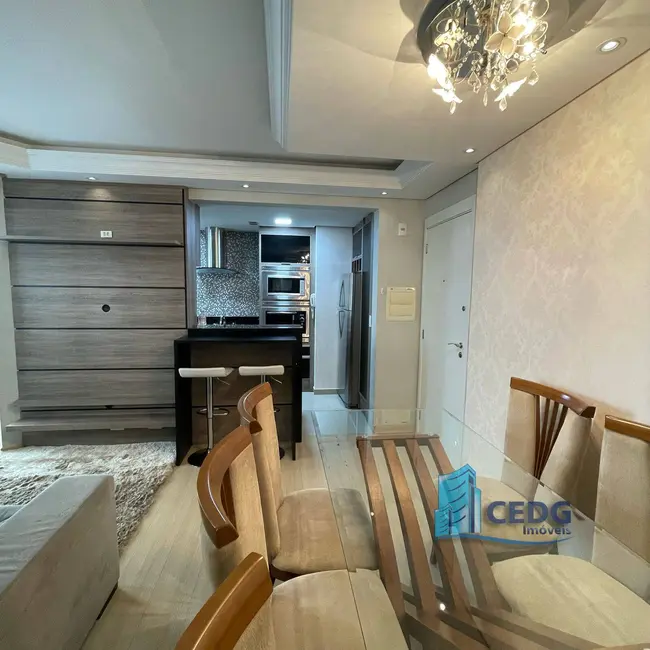 Apartamento com 2 quartos à venda, 60m2 em Capão Raso, Curitiba - PR - imagem 4 Foto 4 de Apartamento com 2 quartos à venda, 60m2 em Capão Raso, Curitiba - PR