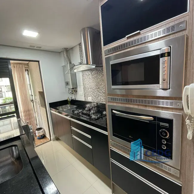 Apartamento com 2 quartos à venda, 60m2 em Capão Raso, Curitiba - PR - imagem 6 Foto 6 de Apartamento com 2 quartos à venda, 60m2 em Capão Raso, Curitiba - PR