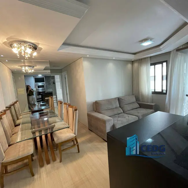 Apartamento com 2 quartos à venda, 60m2 em Capão Raso, Curitiba - PR - imagem 5 Foto 5 de Apartamento com 2 quartos à venda, 60m2 em Capão Raso, Curitiba - PR