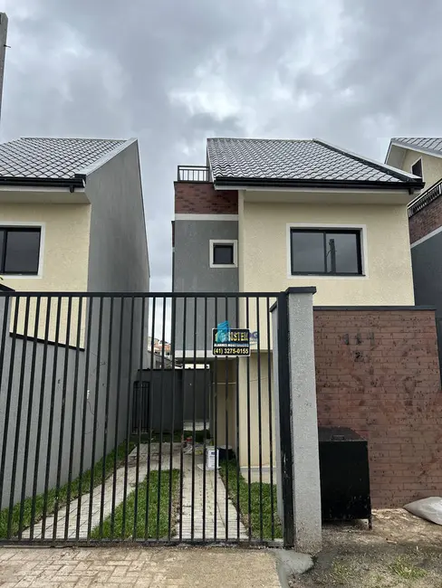 Sobrado com 3 quartos à venda, 118m2 em Xaxim, Curitiba - PR - imagem 3 Foto 3 de Sobrado com 3 quartos à venda, 118m2 em Xaxim, Curitiba - PR