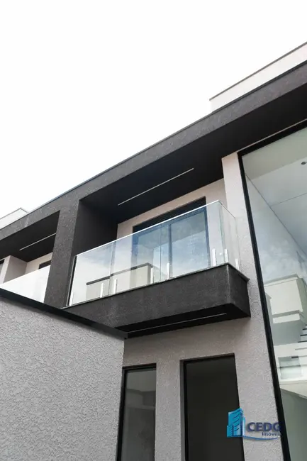 Foto 2 de Casa com 3 quartos à venda, 110m2 em Xaxim, Curitiba - PR