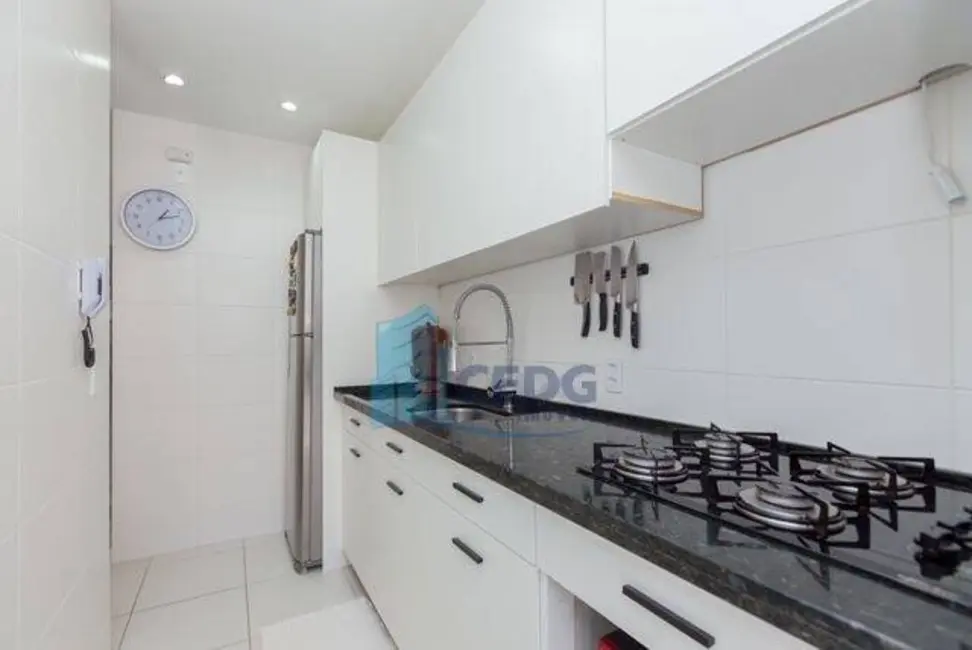 Apartamento com 2 quartos à venda, 47m2 em Weissópolis, Pinhais - PR - imagem 5 Foto 5 de Apartamento com 2 quartos à venda, 47m2 em Weissópolis, Pinhais - PR