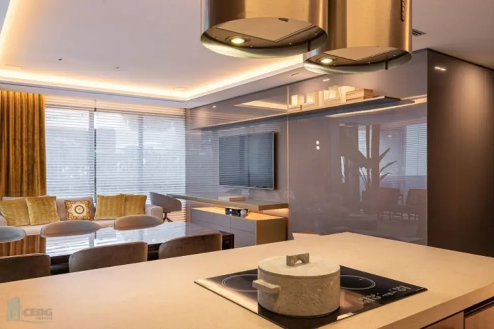 Foto 9 de Apartamento com 4 quartos à venda, 272m2 em Bigorrilho, Curitiba - PR