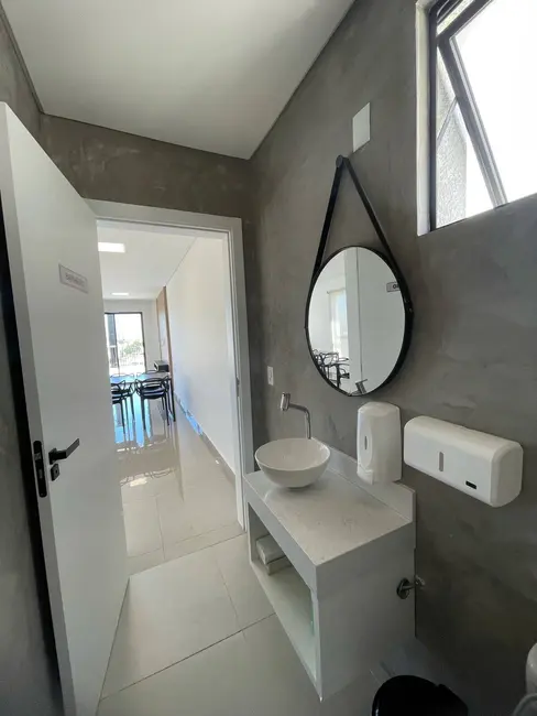 Apartamento com 2 quartos à venda, 60m2 em Capão Raso, Curitiba - PR - imagem 7 Foto 7 de Apartamento com 2 quartos à venda, 60m2 em Capão Raso, Curitiba - PR