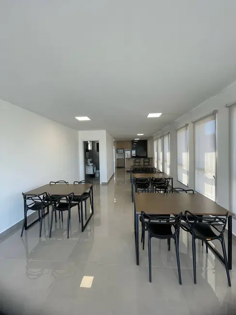 Apartamento com 2 quartos à venda, 60m2 em Capão Raso, Curitiba - PR - imagem 8 Foto 8 de Apartamento com 2 quartos à venda, 60m2 em Capão Raso, Curitiba - PR