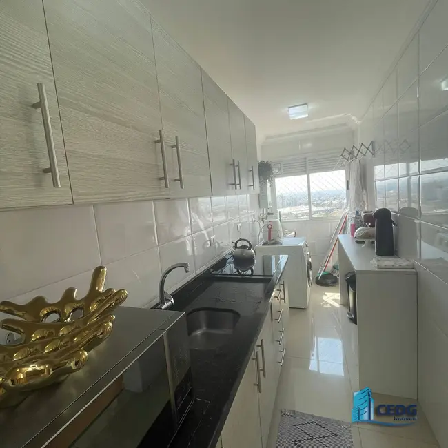 Apartamento com 3 quartos para alugar, 91m2 em Novo Mundo, Curitiba - PR - imagem 7 Foto 7 de Apartamento com 3 quartos para alugar, 91m2 em Novo Mundo, Curitiba - PR